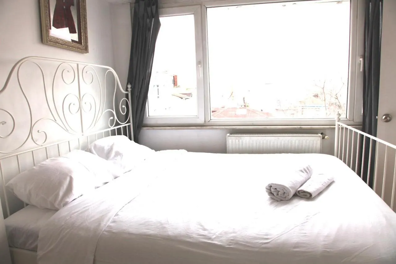 6 Romantic City View Flat With Terrace 0*, Istanbul Turkey